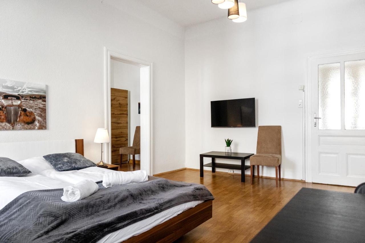 Beautiful 2Br Aptartment 12 Minutes To Downtown Вена Экстерьер фото